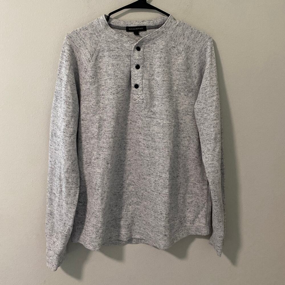 NWT Banana Republic Men’s Heather Gray Long Sleeve Henley Shirt M